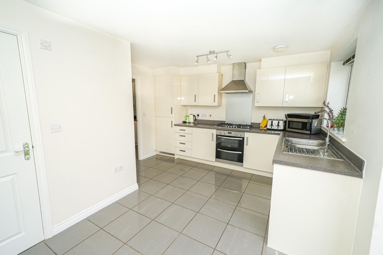 Fieldfare, Leighton Buzzard Quarters Estate Agents